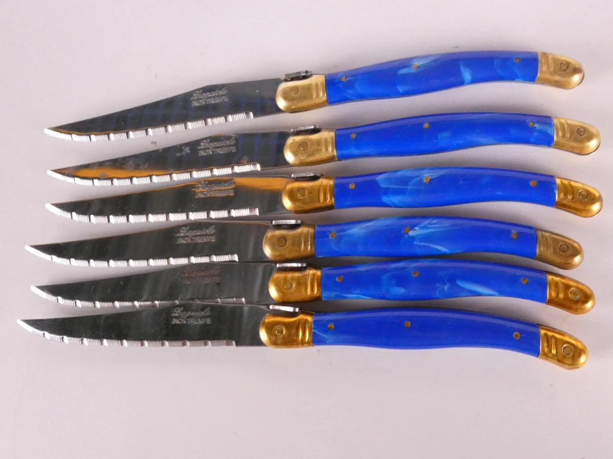 Set Laguiole gemerkt bestek met blauwe en ivoorkleurige handvatten - foto 6