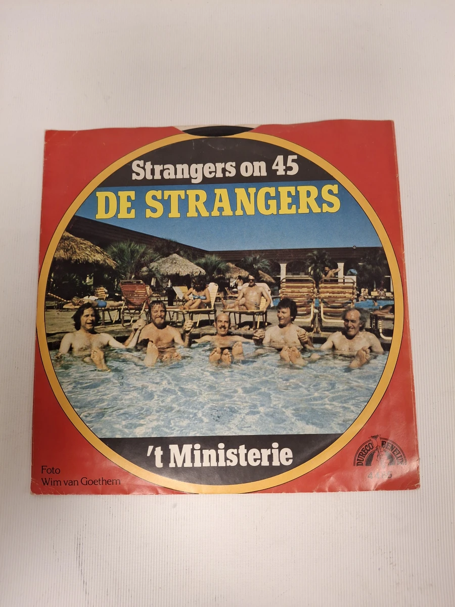 Lot singles en elpees van De Strangers - foto 5