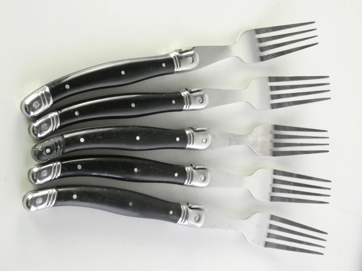 Set van 30 steakmessen en 29 vorken met zwart handvat - foto 4