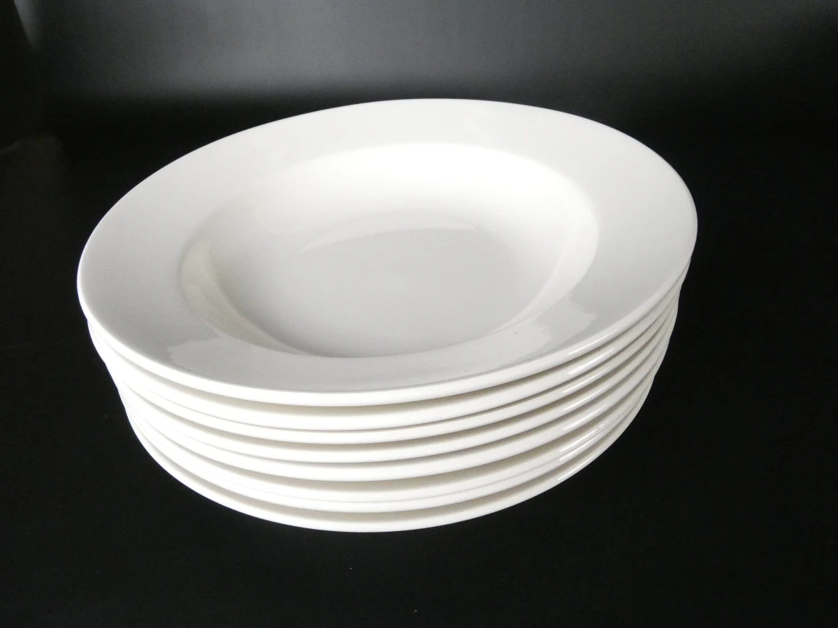 Royal Boch wit servies set met borden, kommen en lepels - foto 13