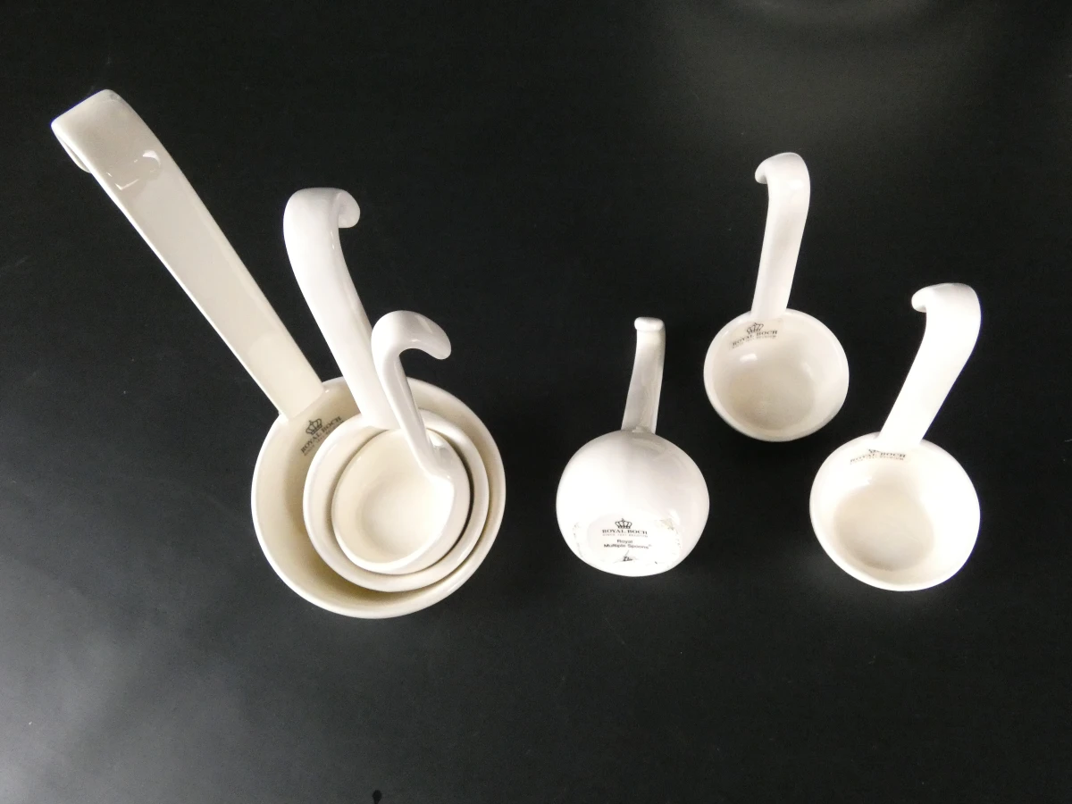 Royal Boch wit servies set met borden, kommen en lepels - foto 16