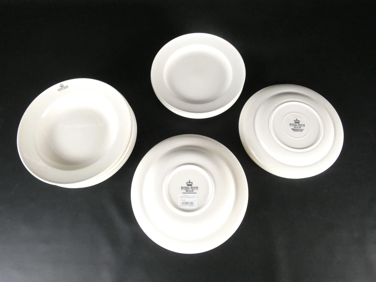Royal Boch wit servies set met borden, kommen en lepels - foto 18