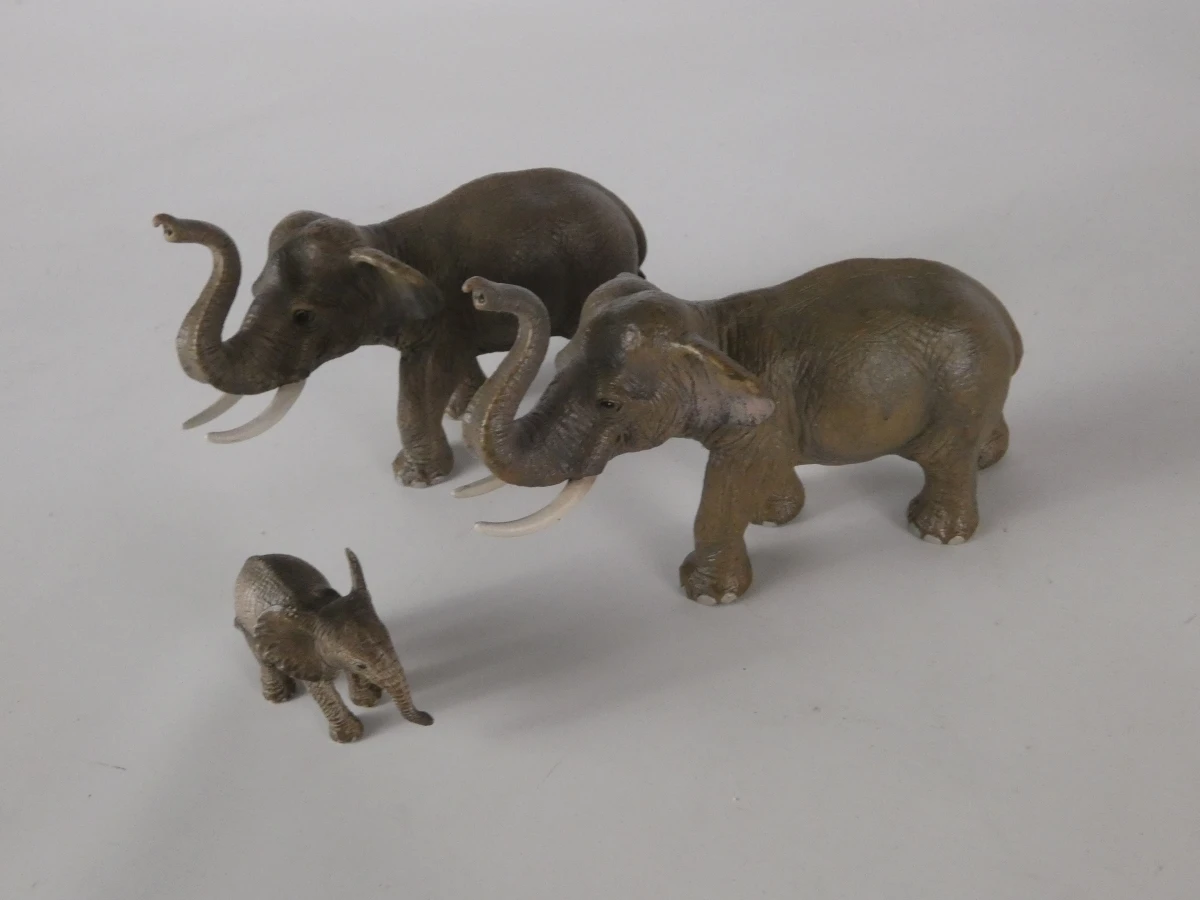 14 dierenfiguren van kunststof - foto 2