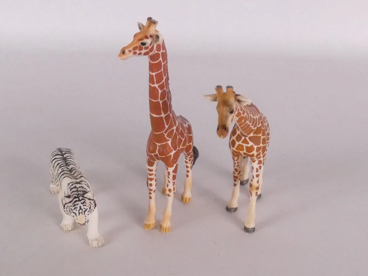 14 dierenfiguren van kunststof - foto 7