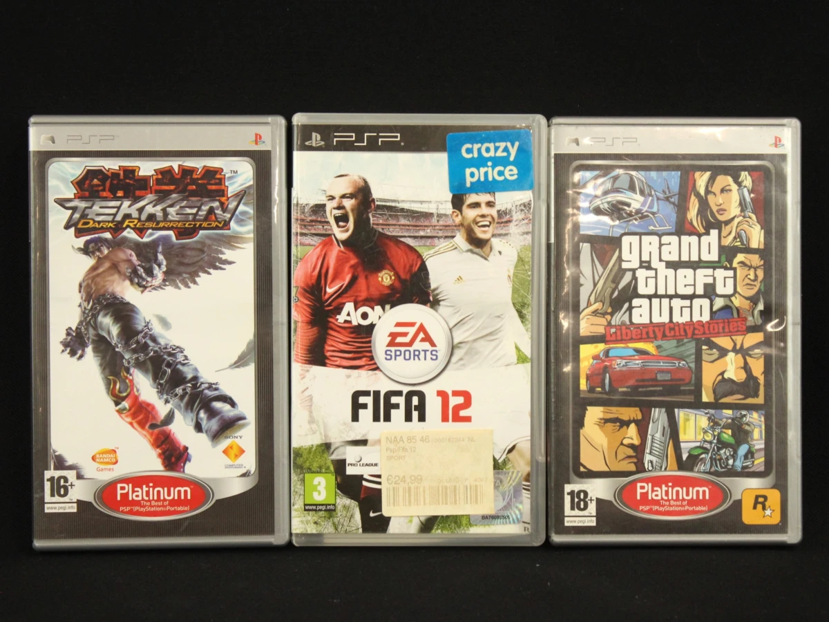 Set van 21 PSP-spellen met draaghoes - foto 8
