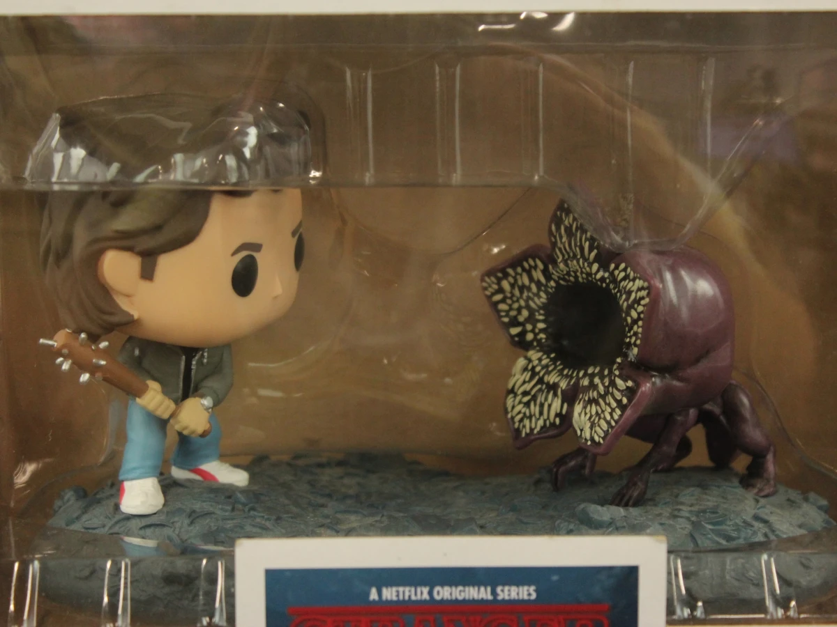 Funko Pop Steve and Demodog Stranger Things figuren set - foto 3