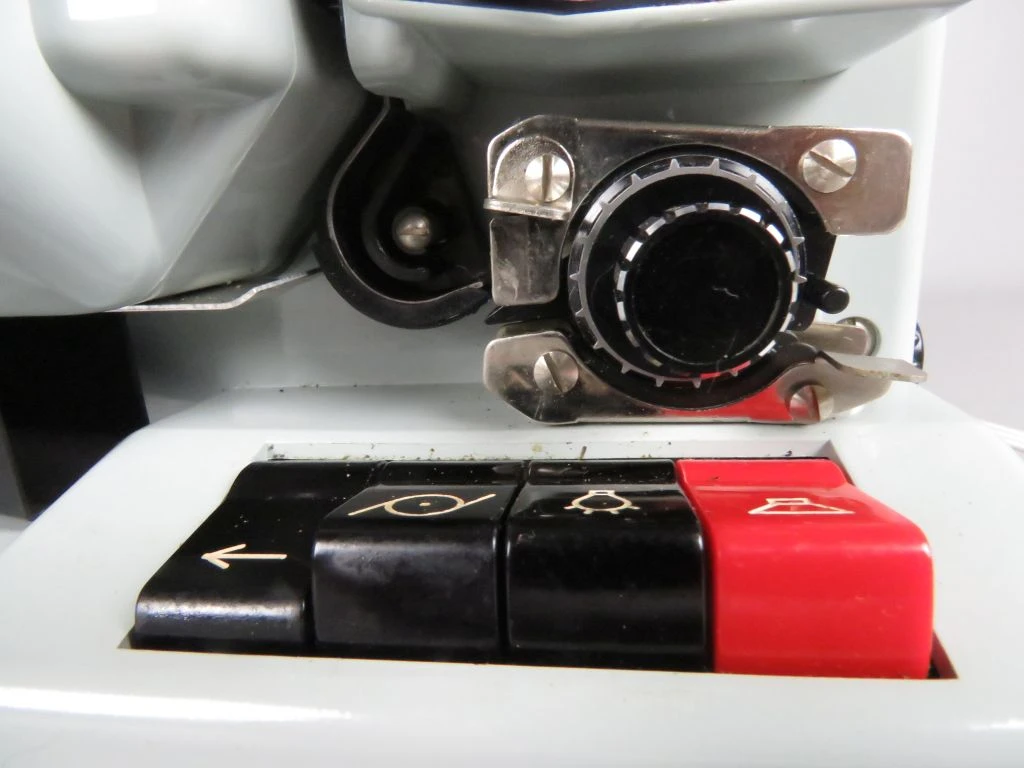 Vintage Heurtier Bi-Film 8+Super8 filmprojector - foto 2