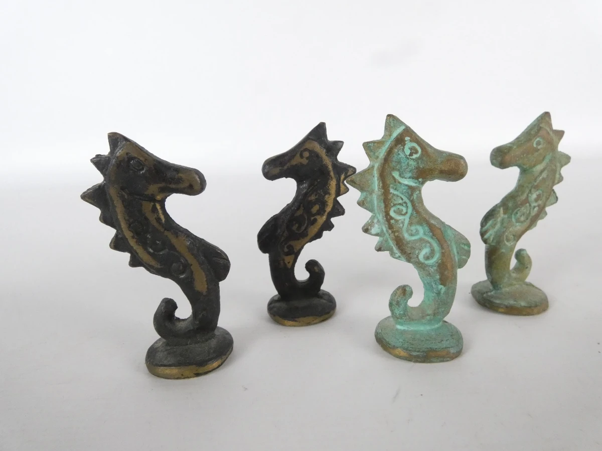 Vintage schaakspel met metalen stukken en bord - foto 8