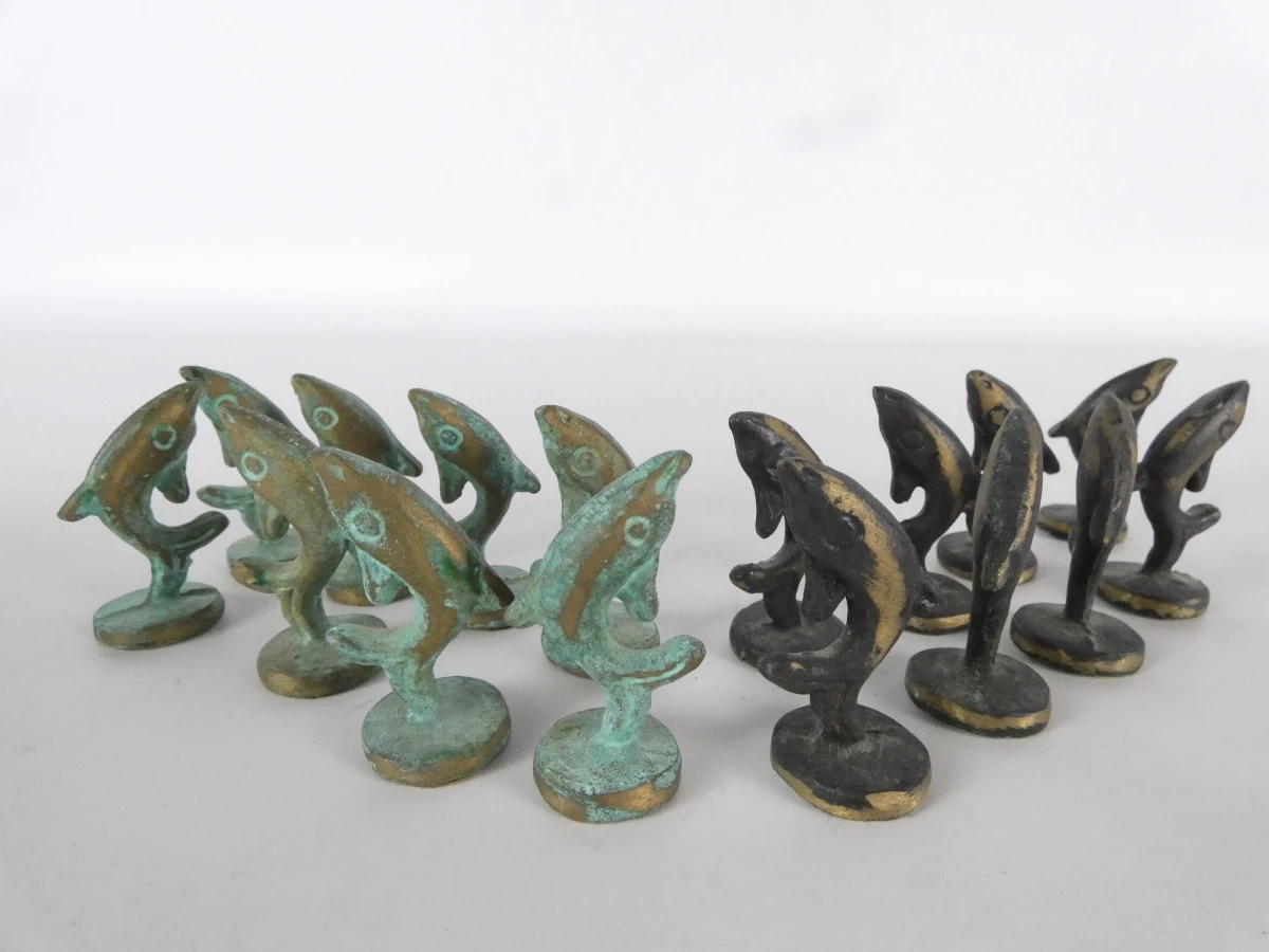 Vintage schaakspel met metalen stukken en bord - foto 10