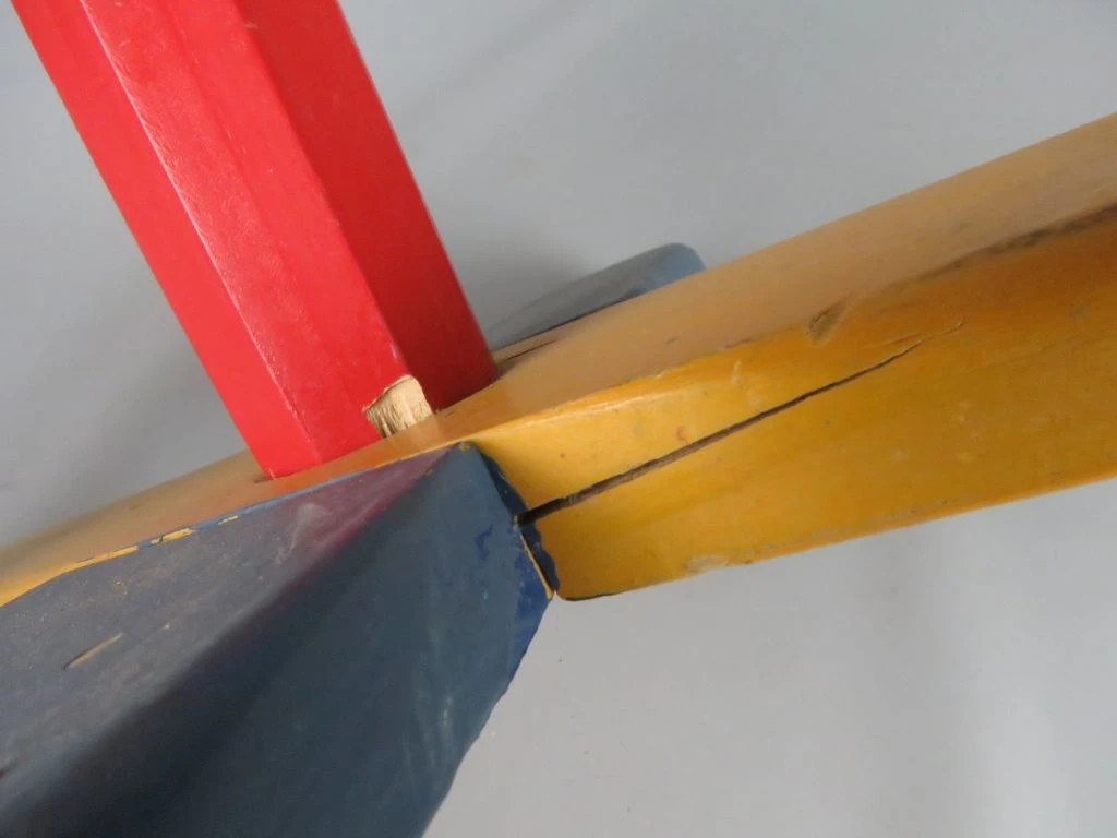 Houten kapstok in de vorm van een potlood - foto 7