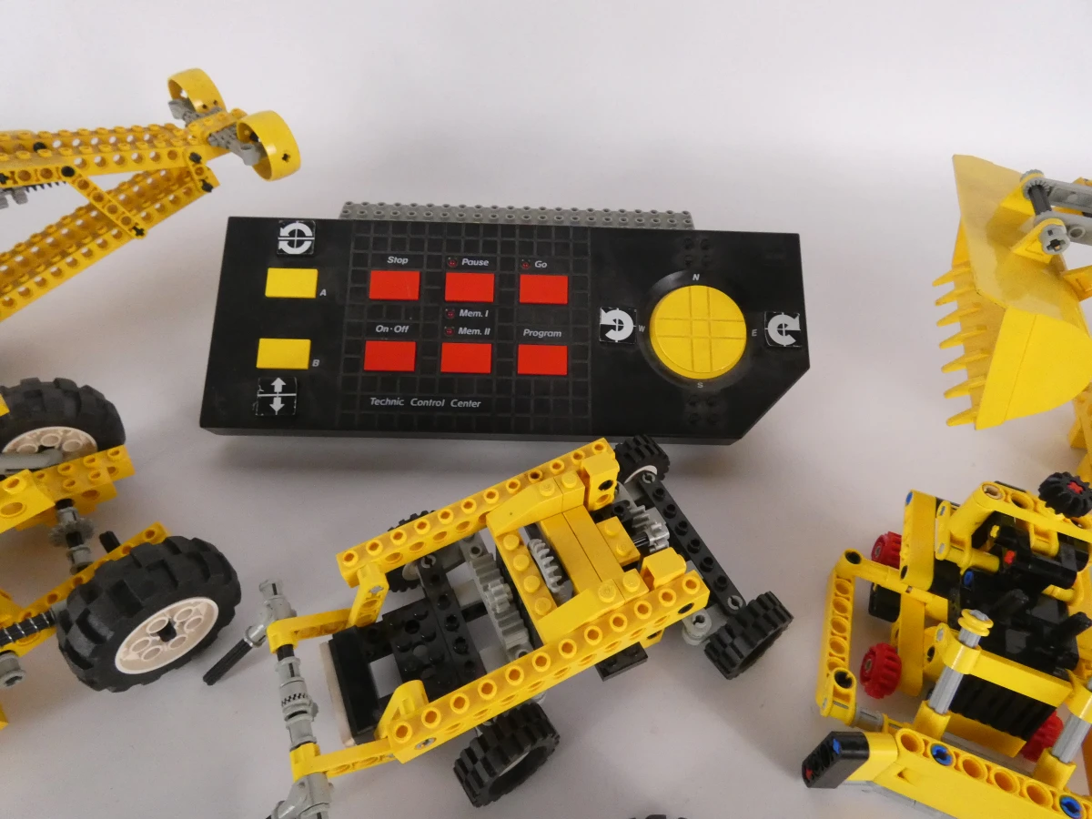 Lego Technic bouwsets met handleidingen en afstandsbediening - foto 3