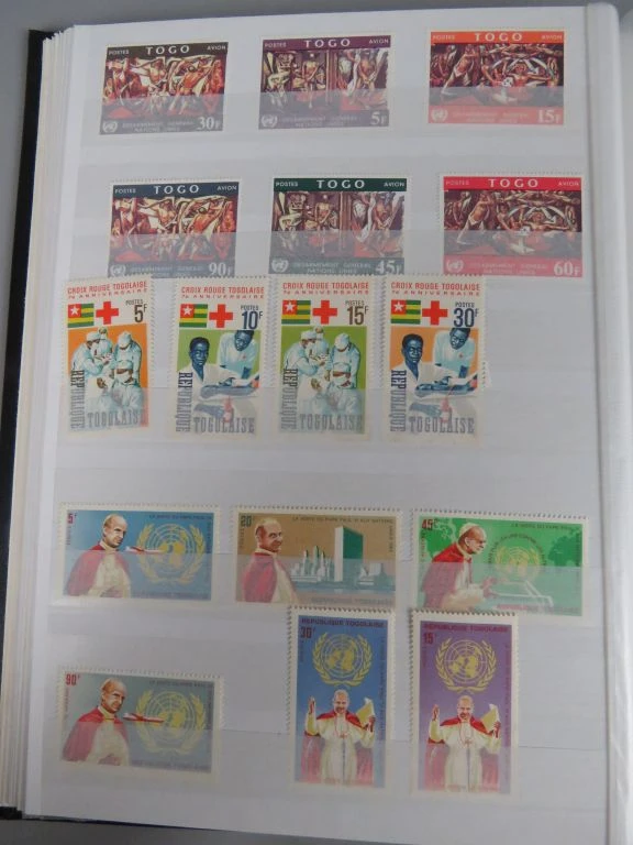 Postzegelverzameling in album - foto 61