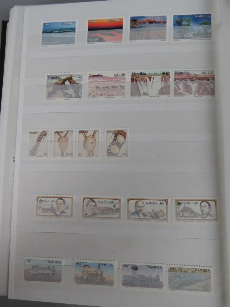 Postzegelverzameling in album - foto 39