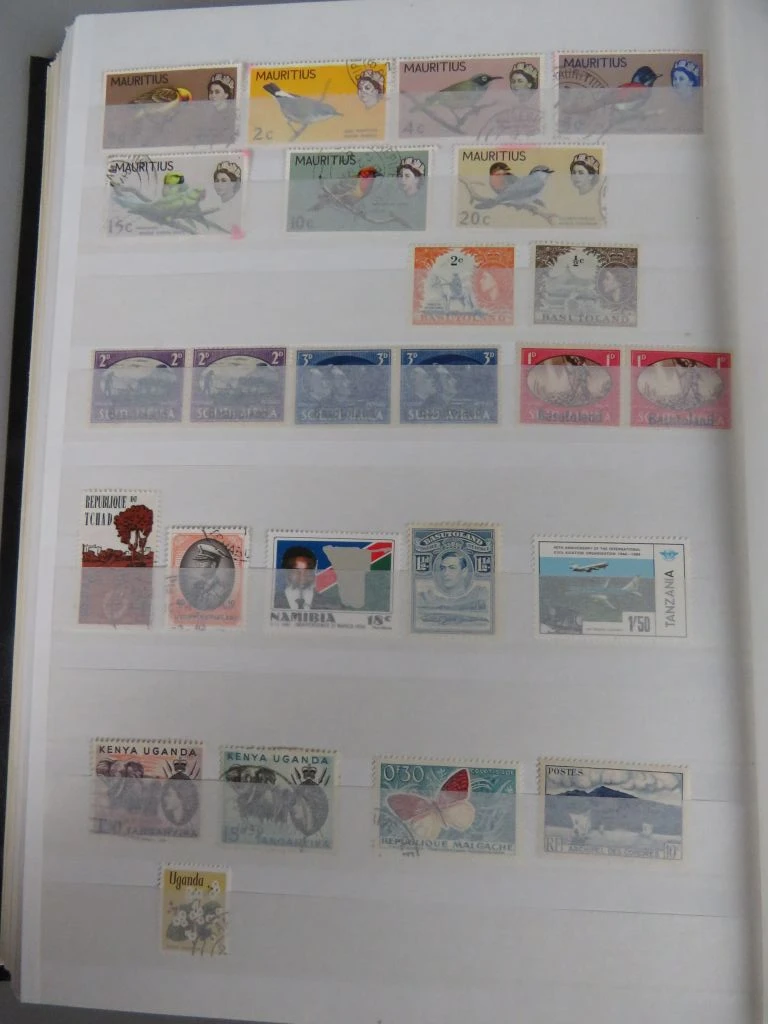 Postzegelverzameling in album - foto 29