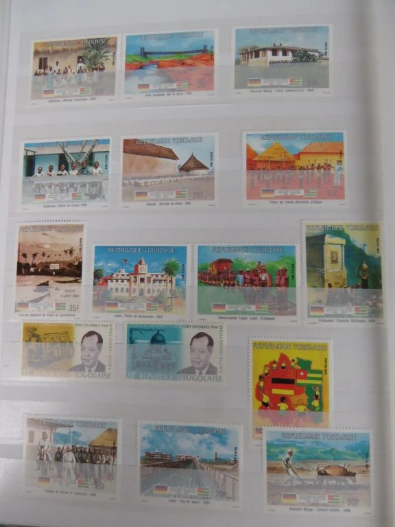 Postzegelverzameling in album - foto 57