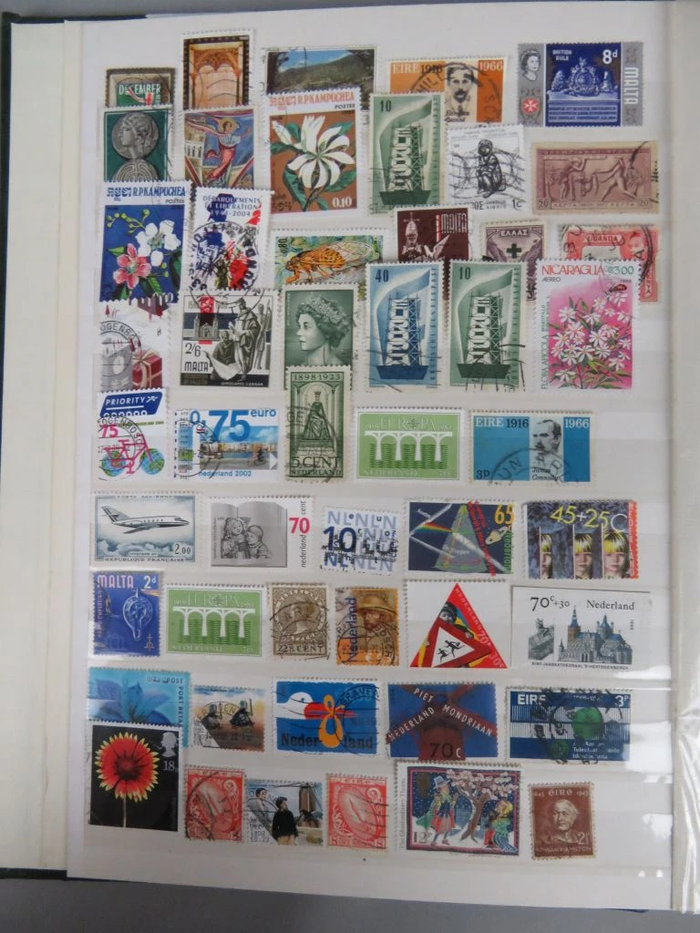 Postzegelverzameling in groen album - foto 8