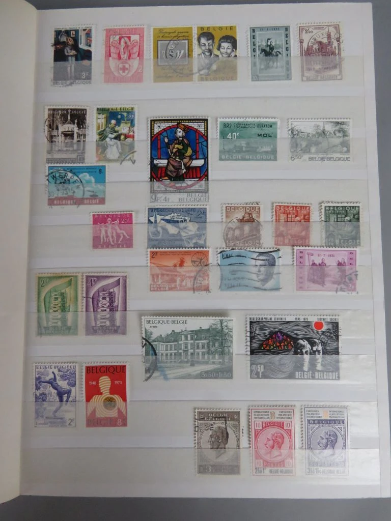 Postzegelverzameling in album - foto 23