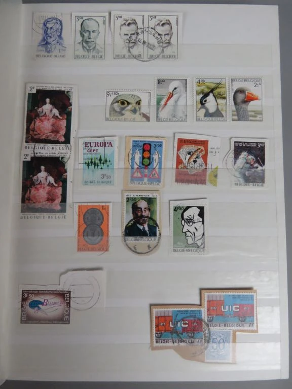 Postzegelverzameling in album - foto 31