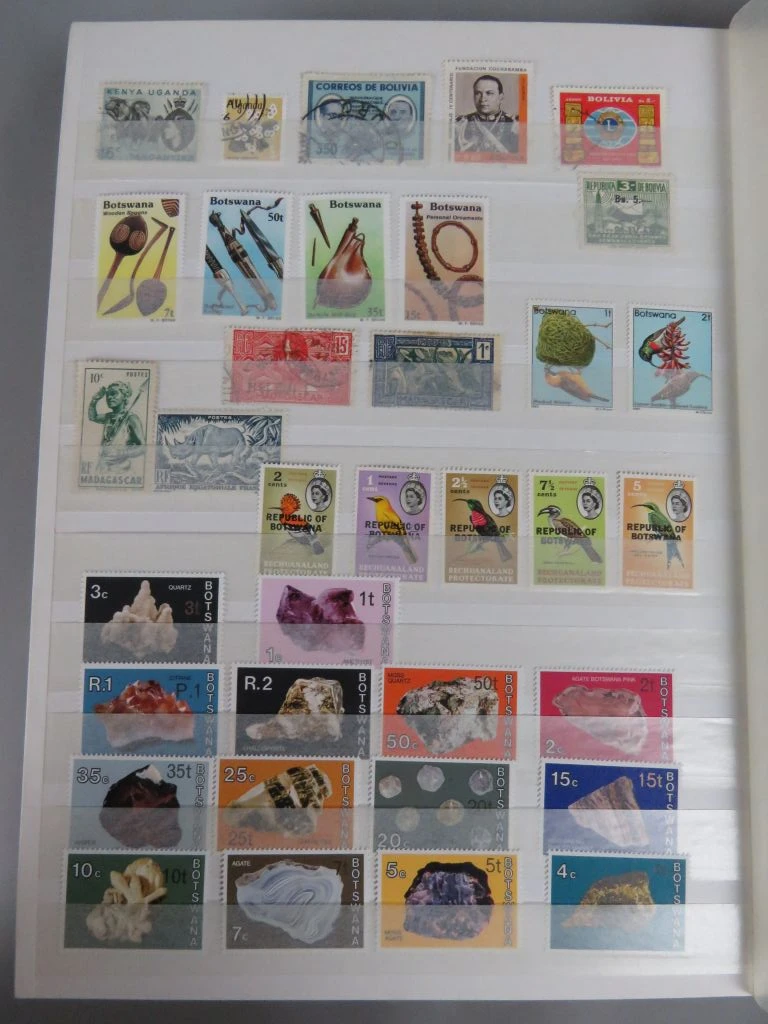 Postzegelverzameling in album - foto 14