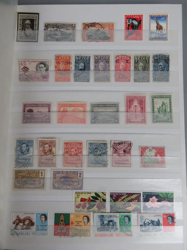 Postzegelverzameling in album - foto 9