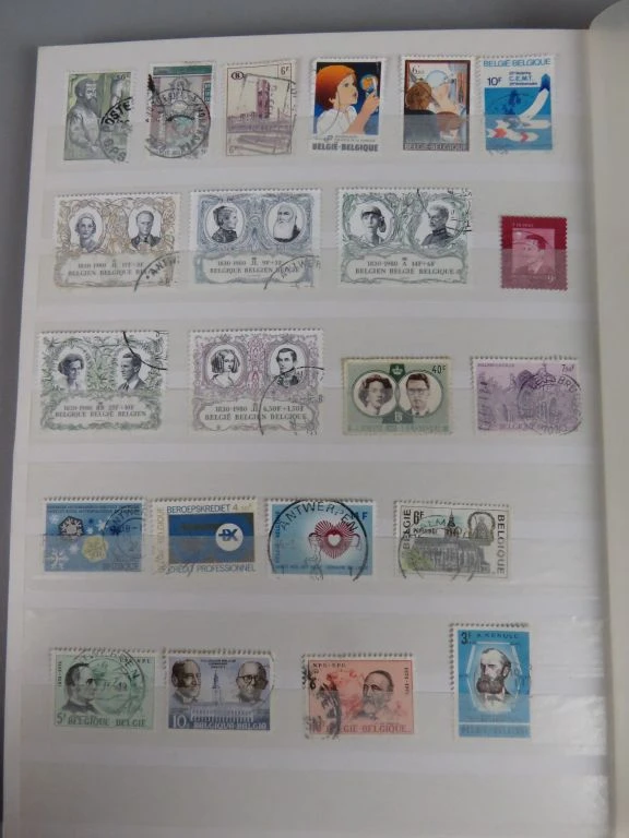 Postzegelverzameling in album - foto 30