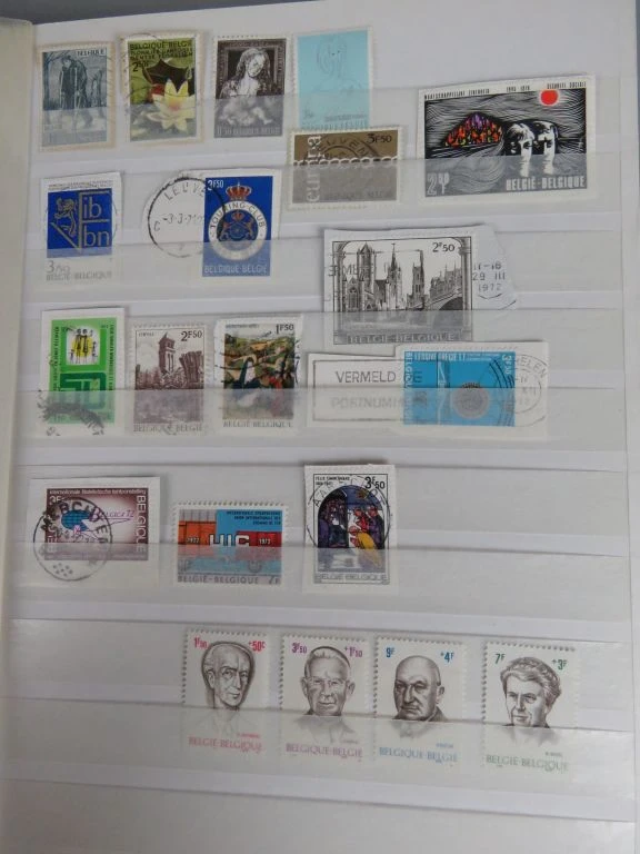 Postzegelverzameling in album - foto 29