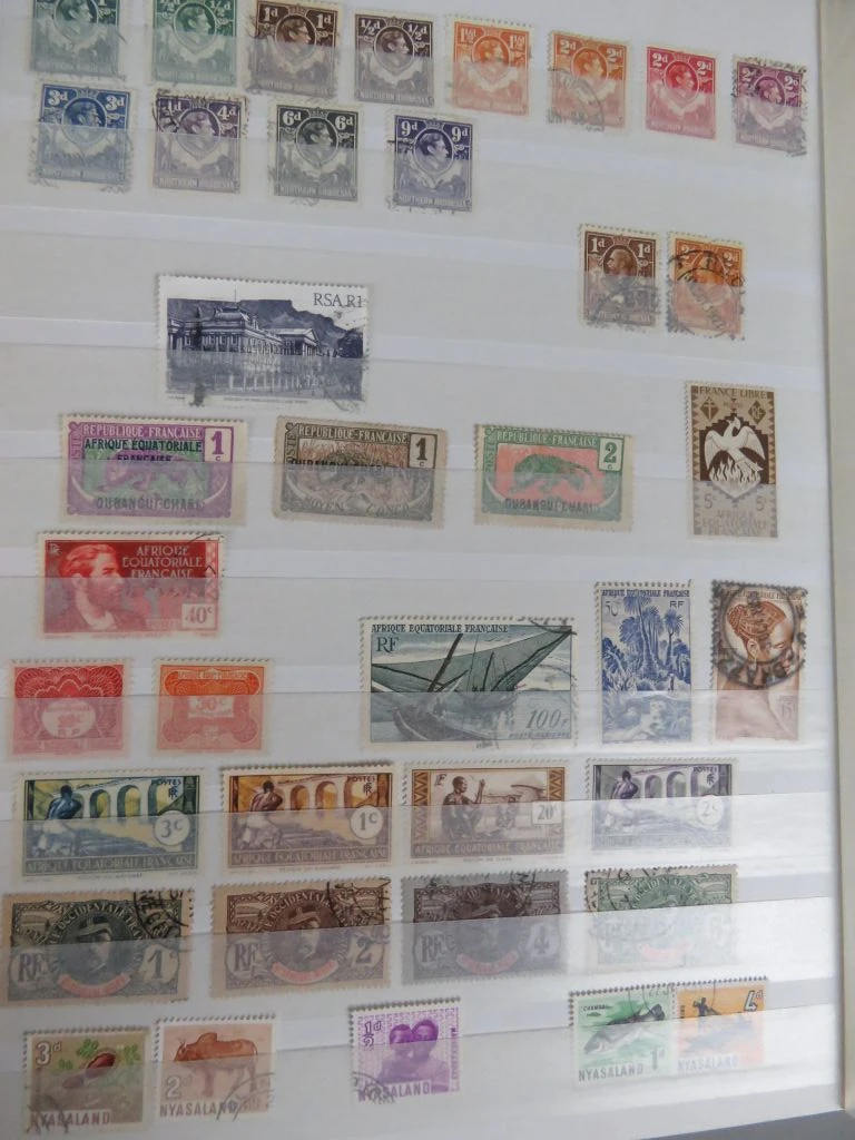 Postzegelverzameling in album - foto 12