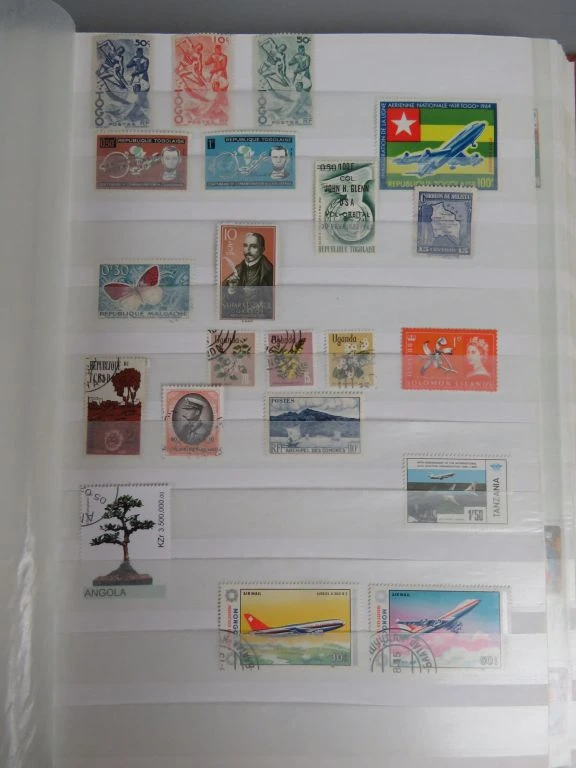 Postzegelverzameling in oranje album - foto 13