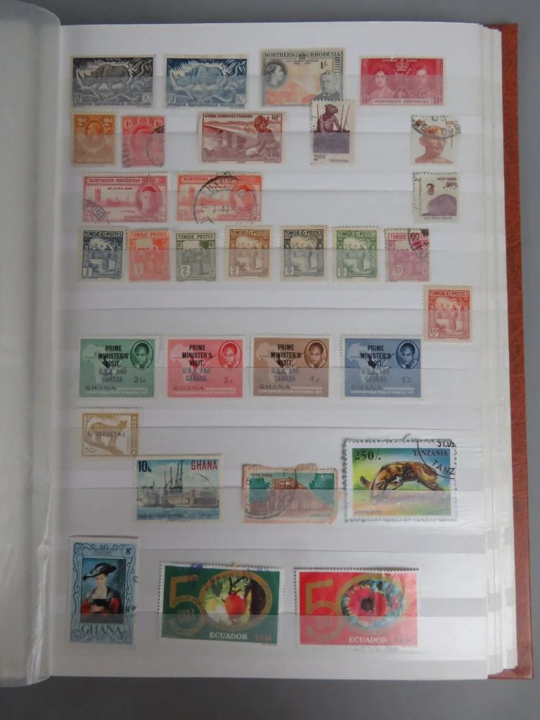 Postzegelverzameling in oranje album - foto 25