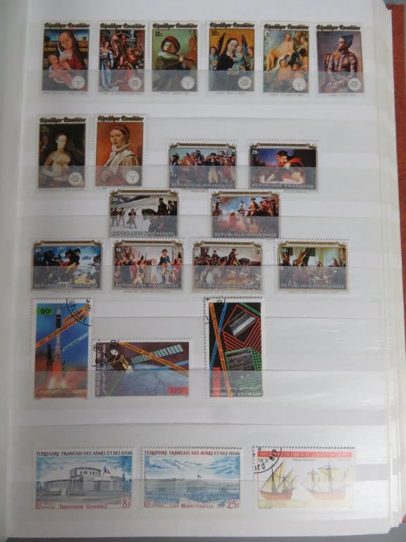 Postzegelverzameling in oranje album - foto 9