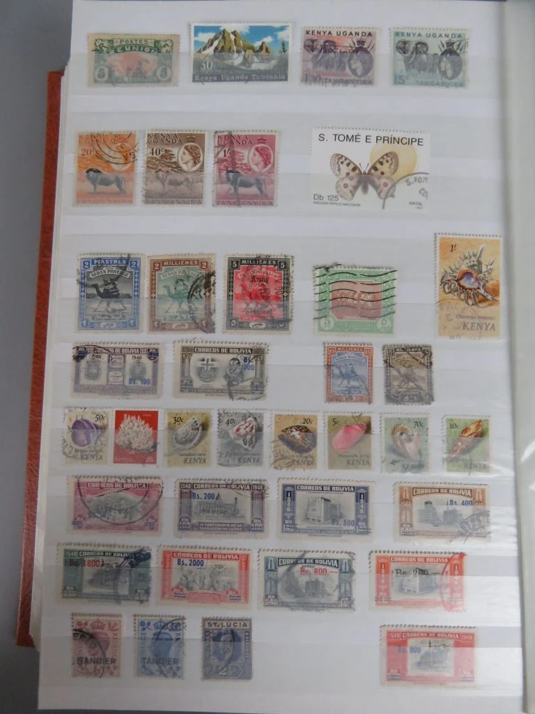Postzegelverzameling in oranje album - foto 24