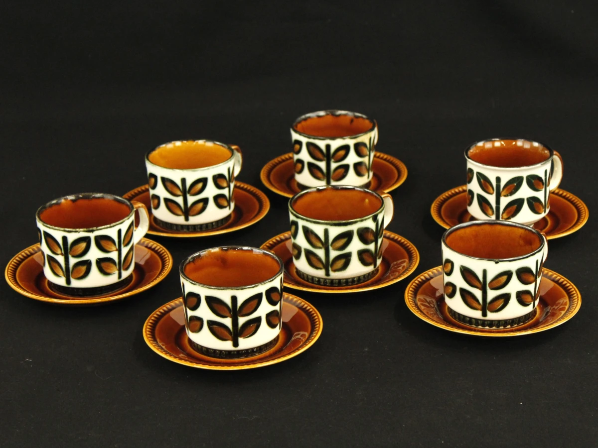Boch Rambouillet servies met kopjes, schotels, borden en serveerschalen - foto 10