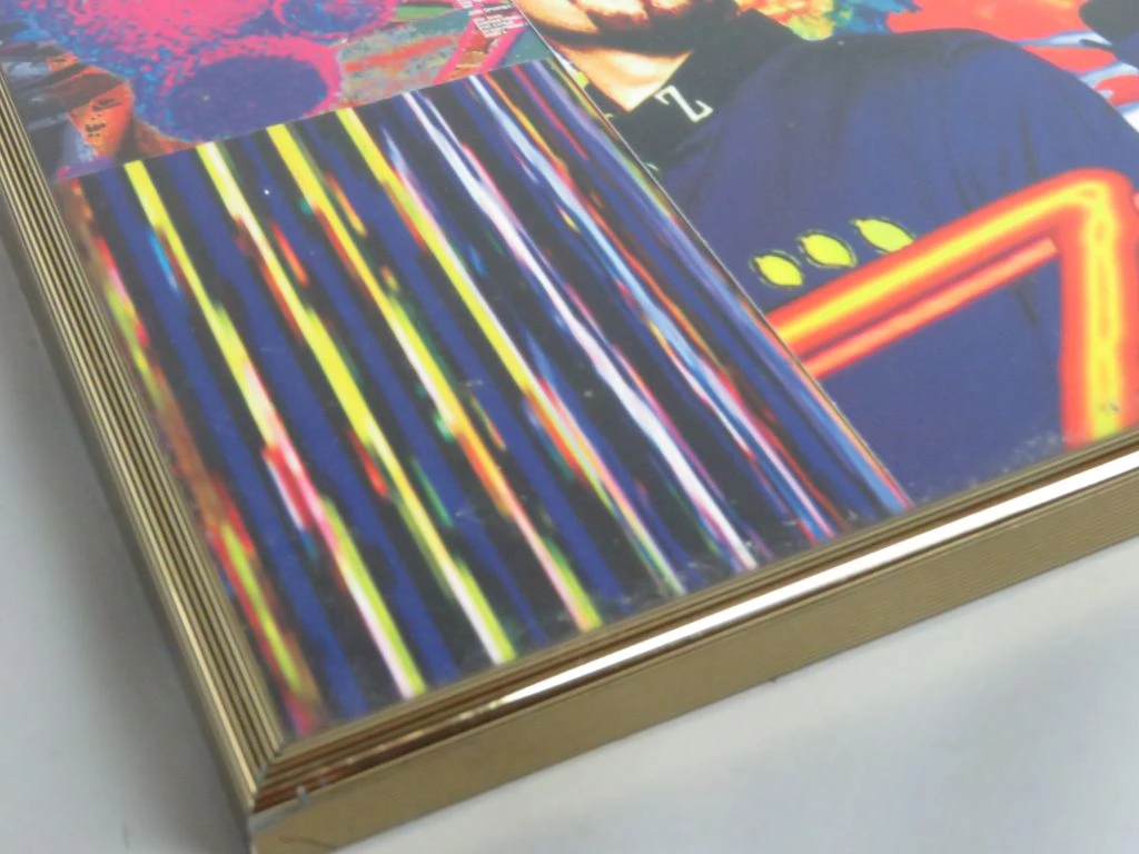 Ingelijste goudenkleurige laserdisc U2 Zoo Live from Sydney - foto 6