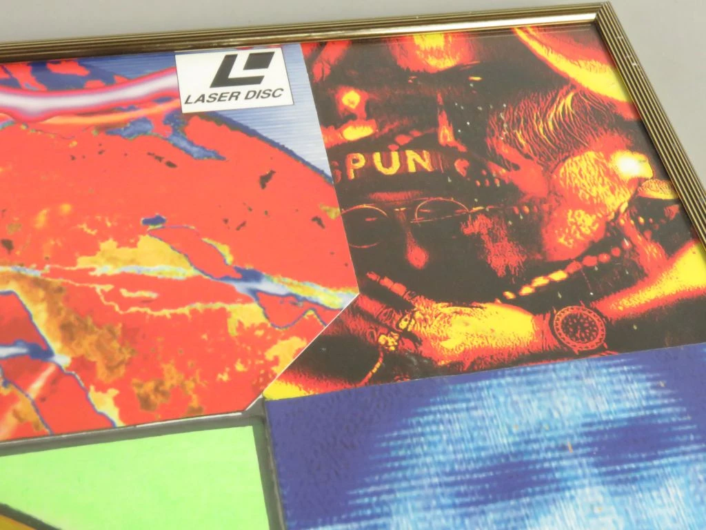 Ingelijste goudenkleurige laserdisc U2 Zoo Live from Sydney - foto 3