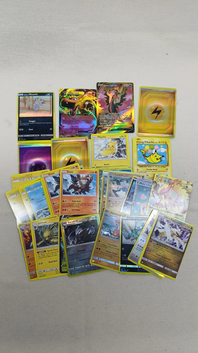 Pokémon verzamelkaarten en album met flippo's - foto 6