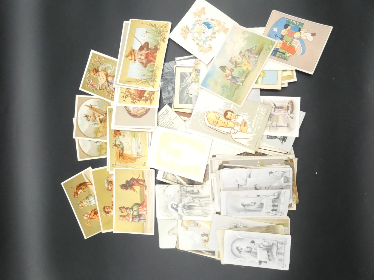 Doos met vintage prentbriefkaarten en wenskaarten - foto 2