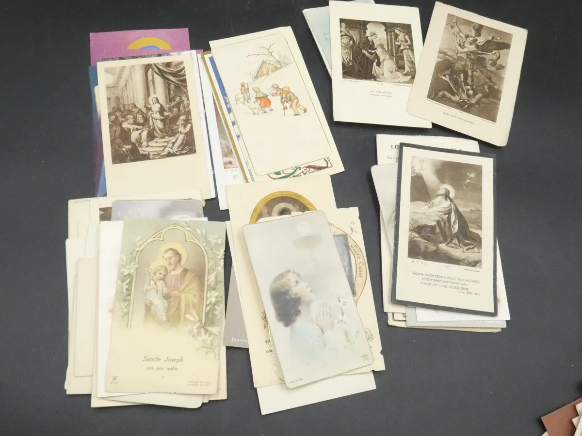 Doos met vintage prentbriefkaarten en wenskaarten - foto 7