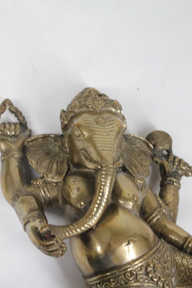 Beeld van de dansende Ganesha - foto 2