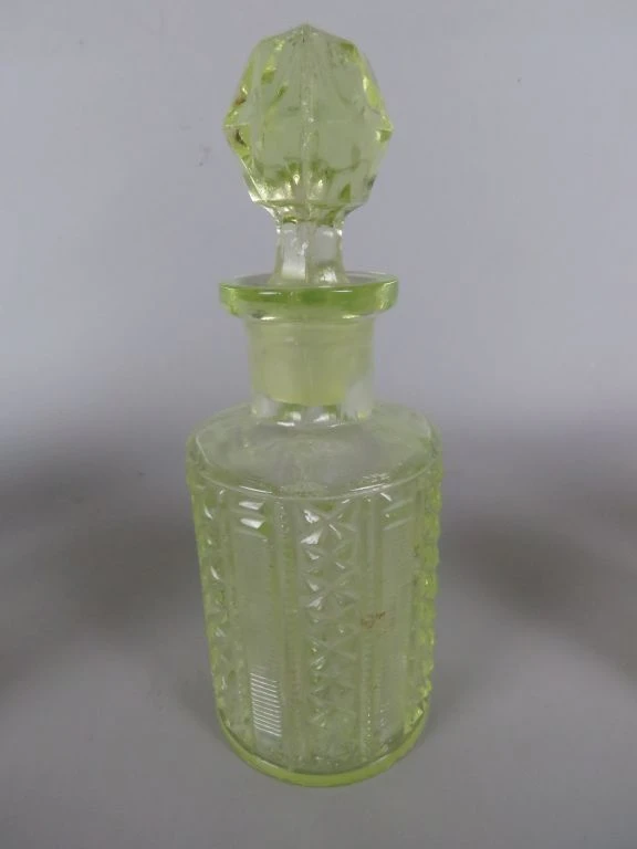 Set vintage uranium glas parfumflesjes en schaaltjes - foto 4
