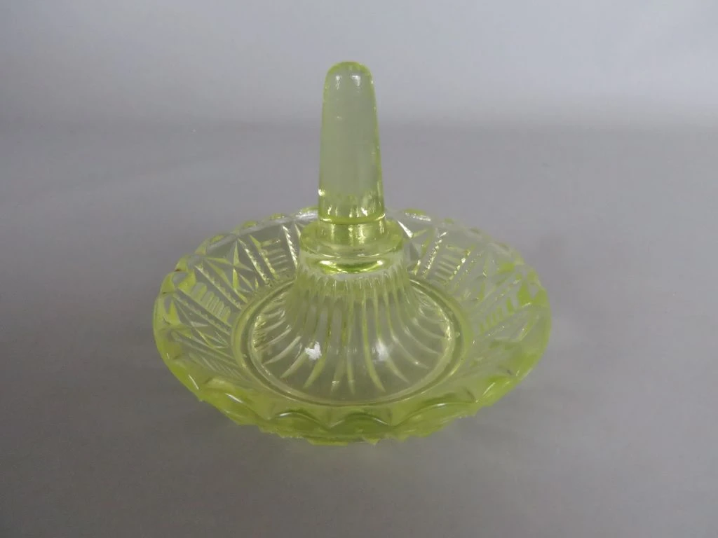 Set vintage uranium glas parfumflesjes en schaaltjes - foto 10