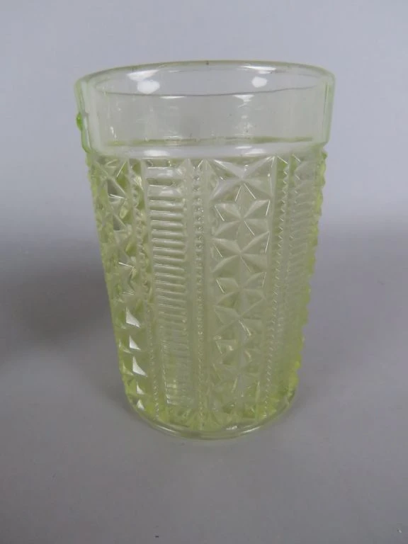 Set vintage uranium glas parfumflesjes en schaaltjes - foto 6