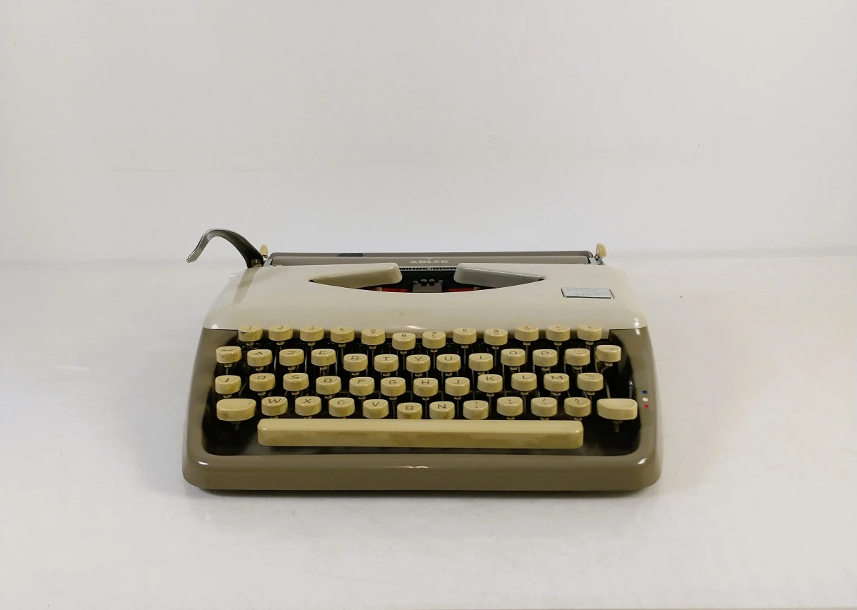 Set van 2 vintage typemachines in koffers - foto 5