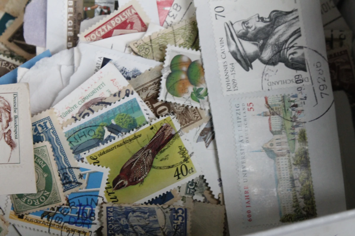 Verzameling oude postzegels uit diverse landen - foto 4