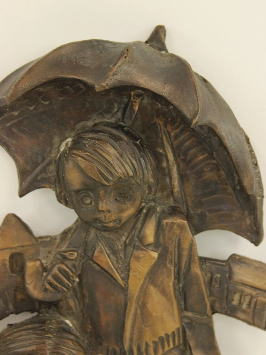 Bronzen reliëfplaque May Claerhout (1939–2016) - foto 2