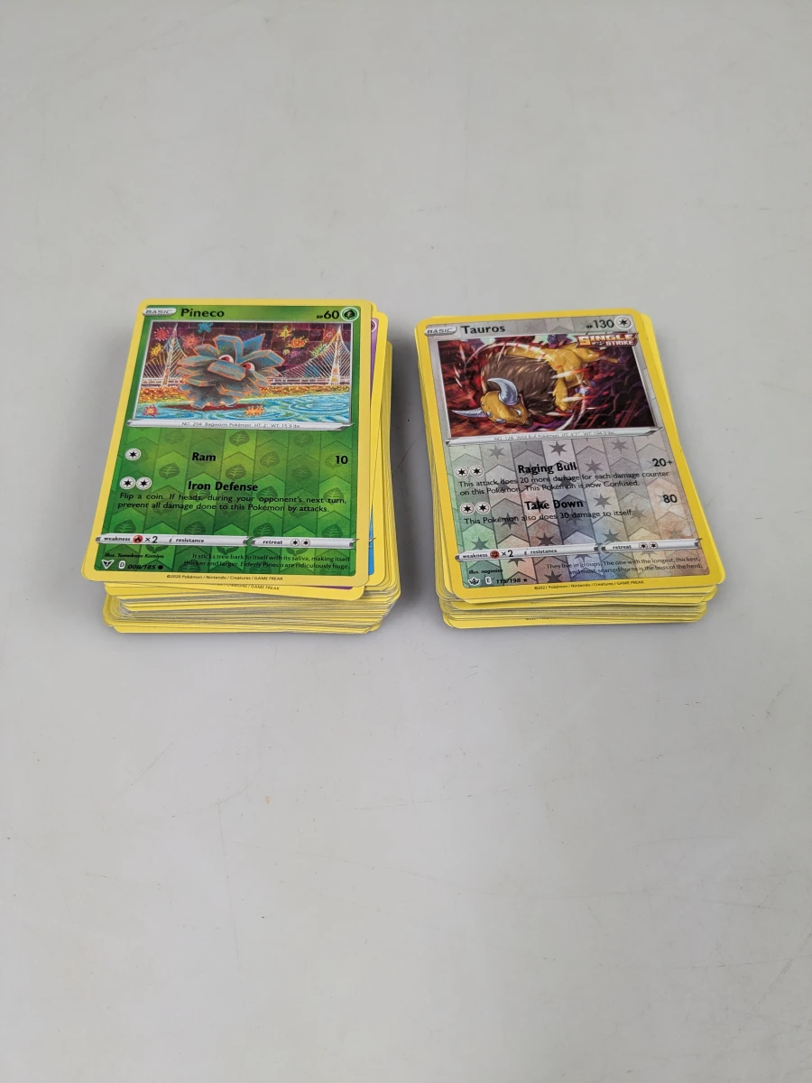 Pokémon tin met kaarten en verzamelaccessoires met binder - foto 12