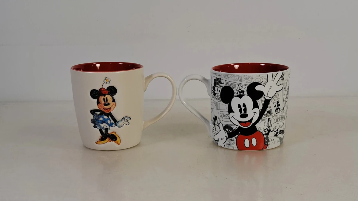 Disney Mickey Mouse verzamelset met figuren, mokken en blikjes - foto 11