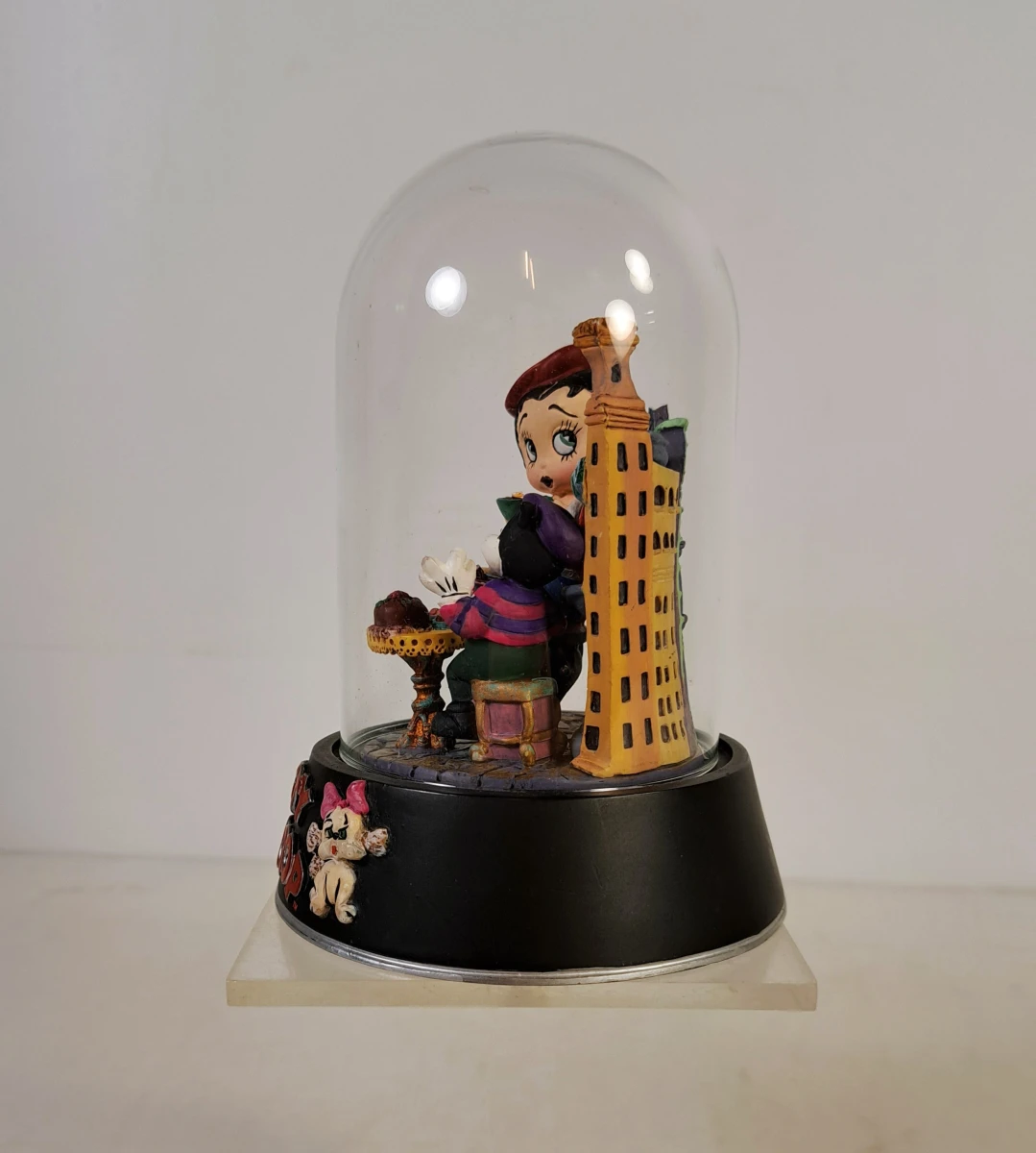 Beeldjes 'Spirit of the Mountain Lion' en Betty Boop - foto 8