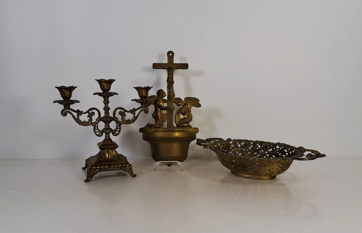 Set van 3 antieke koperen decoratieve voorwerpen – kavel bij De Kringwinkel, Turnhout