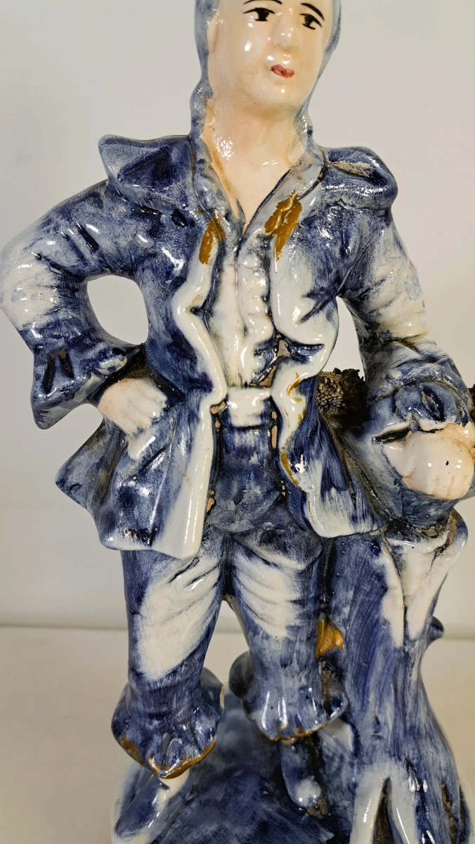 Sfeervol paar blauw-witte keramische figuren met gouddecoratie - foto 4