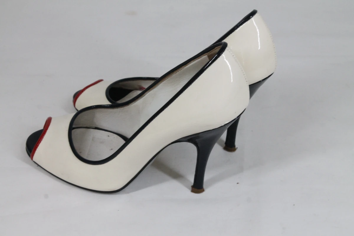 Vintage wit lakleren peep-toe pumps - Dolce & Gabbana - Maat 37 - foto 4